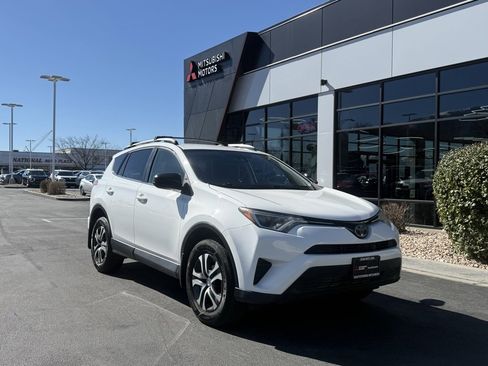 Used 2018 Toyota RAV4 LE w/ All Weather Liner Package image 1