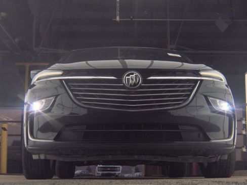 Used 2022 Buick Enclave Premium w/ Experience Buick Package image 2