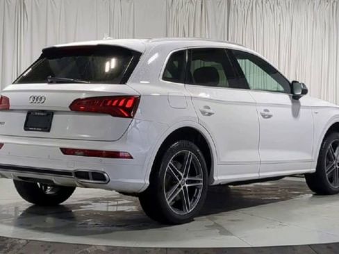 Used 2018 Audi SQ5 Premium Plus w/ Navigation Package image 10