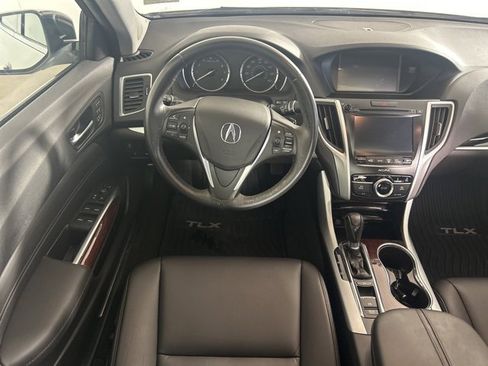 Used 2017 Acura TLX image 16