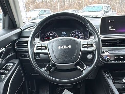 Used 2022 Kia Telluride EX w/ EX Premium Package image 14