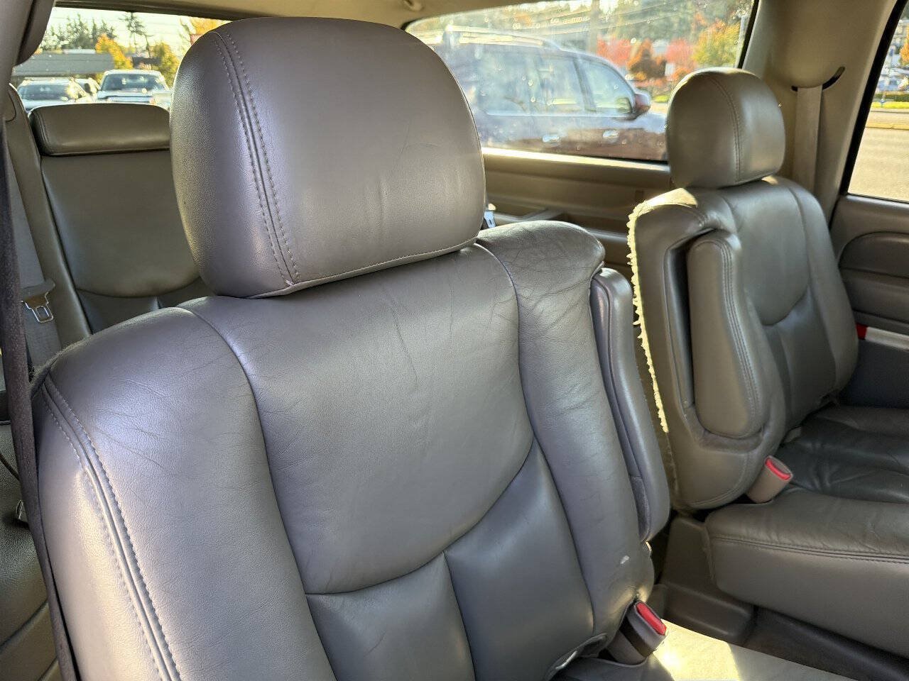 Used 2004 GMC Yukon XL Denali AWD/4WD image 23