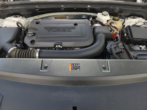 Used 2023 Buick Envision Essence w/ Sport Touring Package FWD image 34