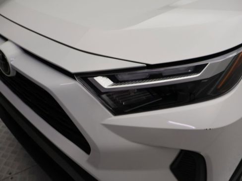 Certified 2025 Toyota RAV4 XLE FWD image 3