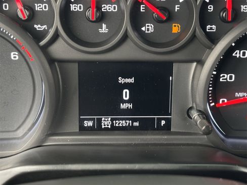 Used 2021 Chevrolet Silverado 2500 Custom w/ Custom Value Package image 31