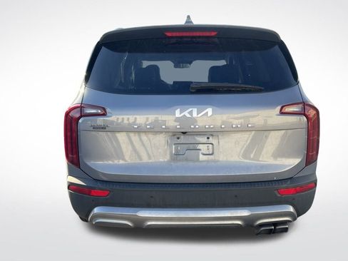 Used 2022 Kia Telluride S image 4