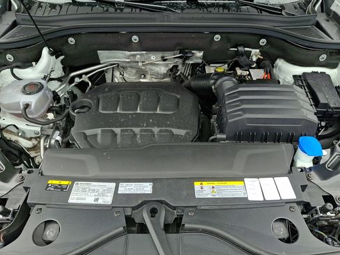 Used 2024 Volkswagen Atlas Peak Edition SE image 29