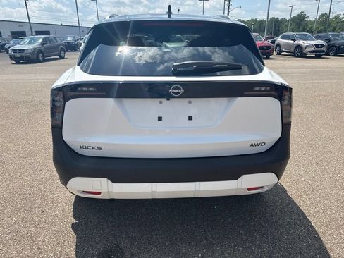 New 2026 Nissan Kicks SV w/ SV Premium Package AWD/4WD image 6