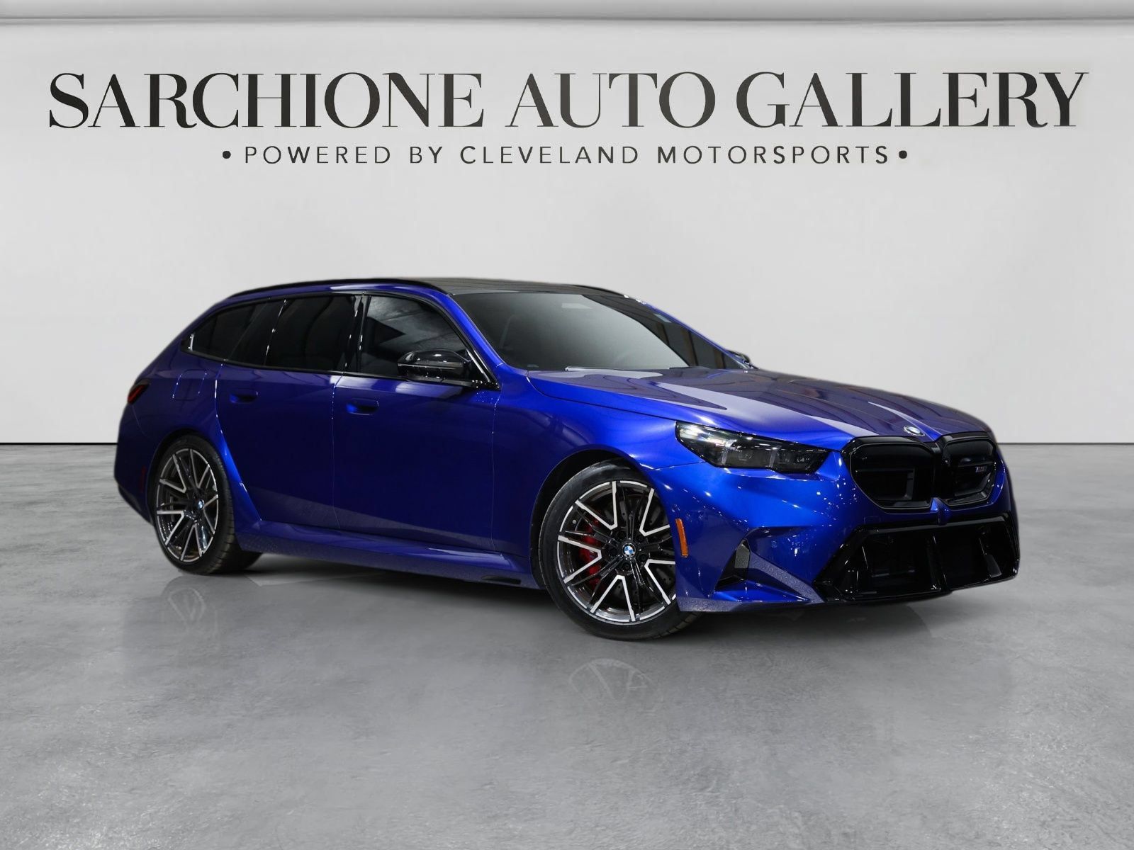 Used 2025 BMW M5 Touring AWD/4WD image 1