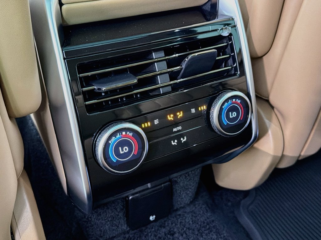 New 2027 Land Rover Range Rover SE AWD/4WD image 27