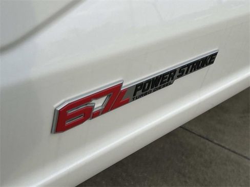 New 2026 Ford F250 Platinum w/ Tremor Off-Road Package image 10