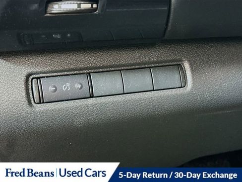 Certified 2024 Nissan Pathfinder S image 12