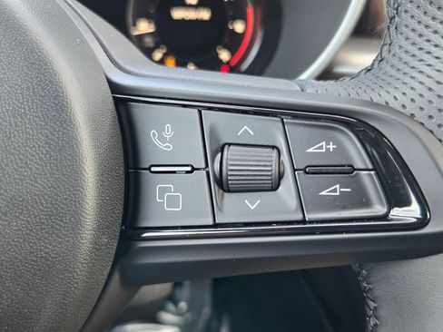 New 2026 Alfa Romeo Stelvio Sprint w/ Convenience Package image 13