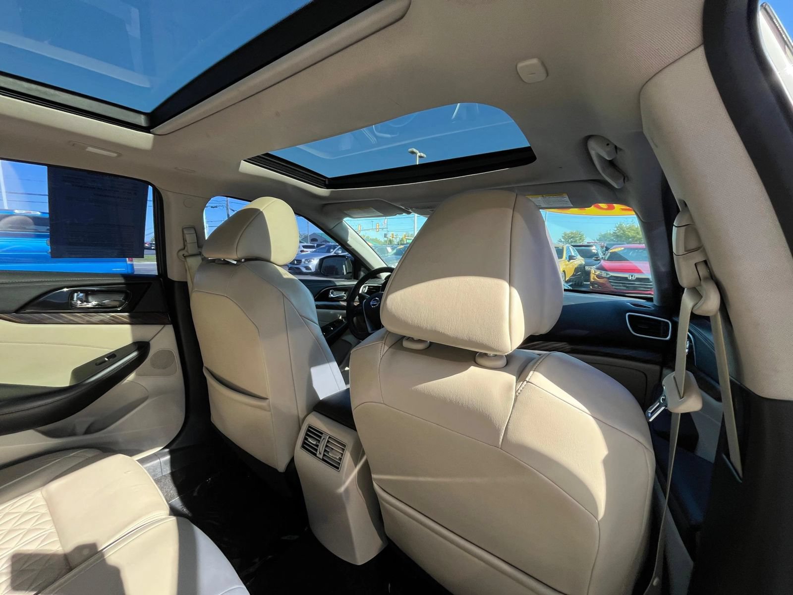 Used 2016 Nissan Maxima Platinum FWD image 30