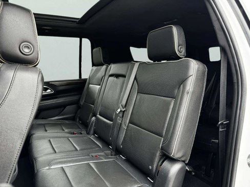 Used 2021 Chevrolet Suburban Premier w/ Premium Package RWD image 36
