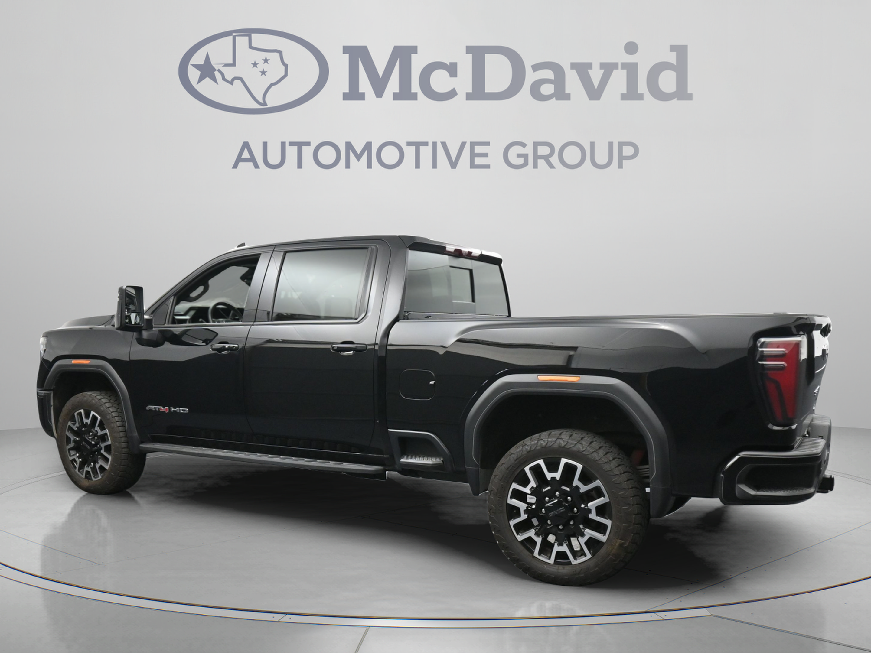 Used 2024 GMC Sierra 2500 AT4 w/ AT4 Premium Plus Package AWD/4WD image 6