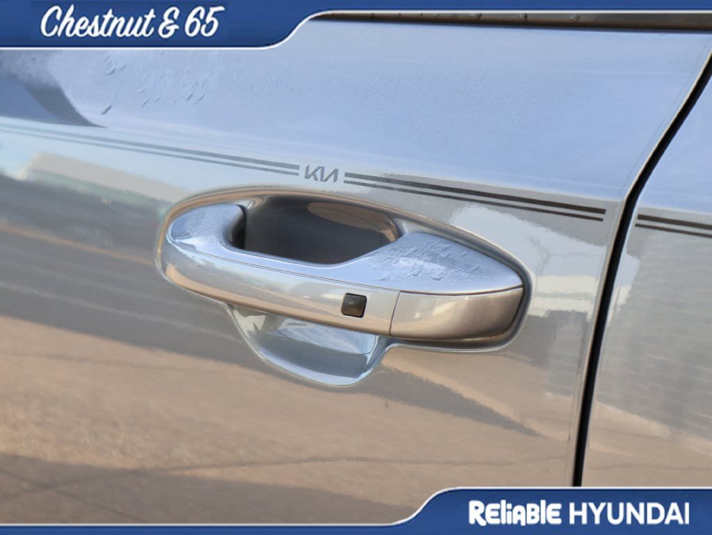 Used 2023 Kia Sorento S w/ Panoramic Sunroof Package FWD image 20