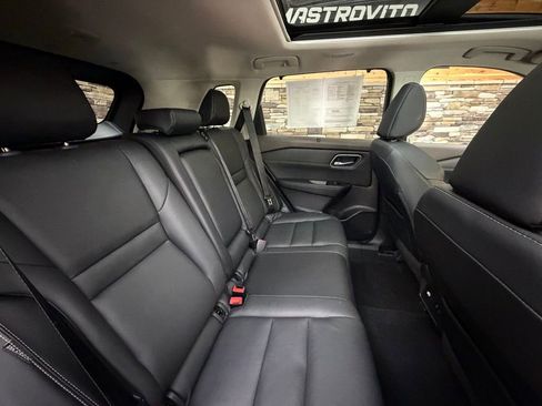 Used 2021 Nissan Rogue SL w/ Premium Package AWD/4WD image 34
