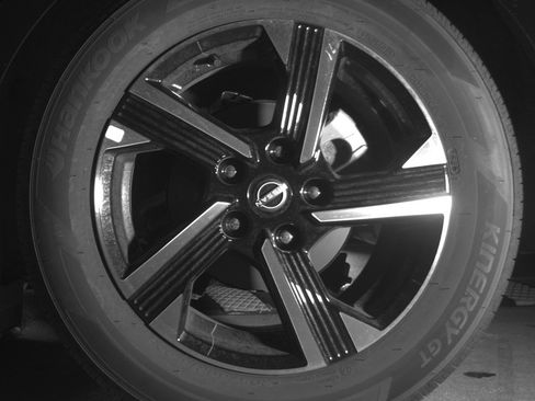 Used 2025 Nissan Sentra SV FWD image 14