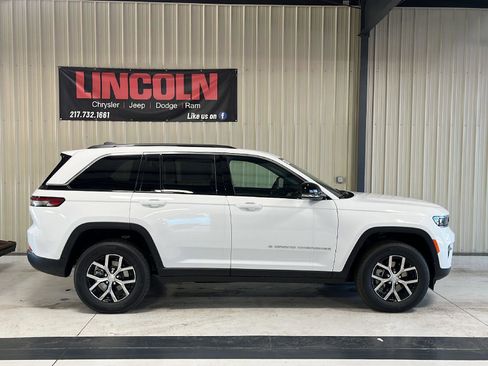 New 2025 Jeep Grand Cherokee Limited image 23