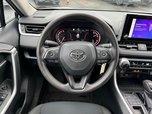 Used 2023 Toyota RAV4 LE image 20