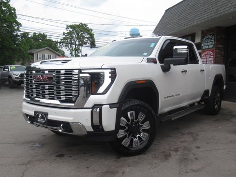 Used 2025 GMC Sierra 2500 Denali w/ Denali Reserve Package AWD/4WD image 41