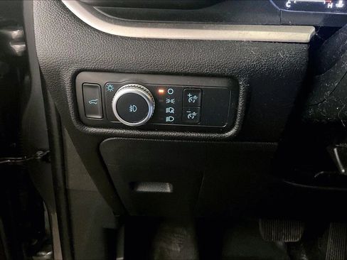 Certified 2022 Ford Explorer XLT w/ Equipment Group 202A image 31