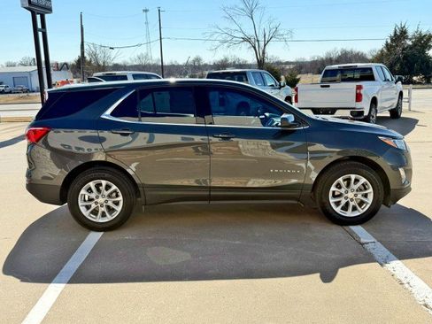 Used 2020 Chevrolet Equinox LT image 6