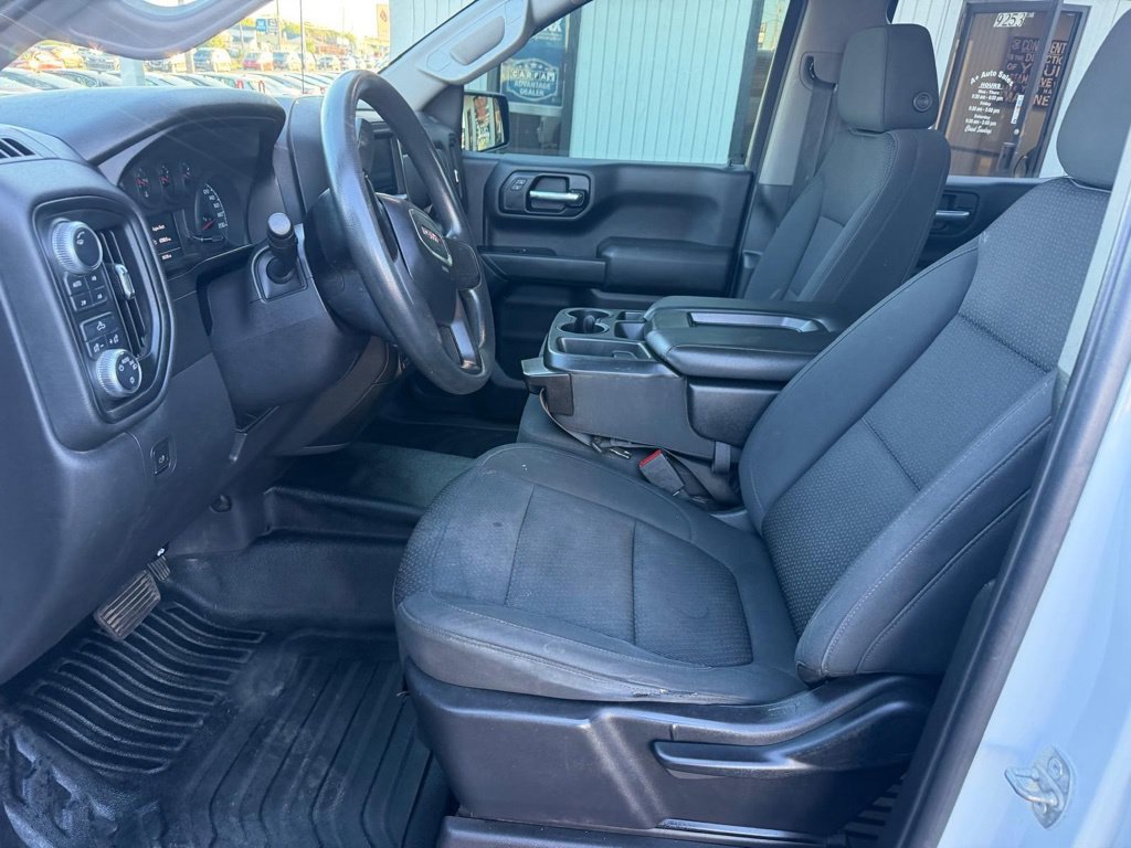 Used 2021 GMC Sierra 1500 4x4 Crew Cab w/ Sierra Value Package image 15