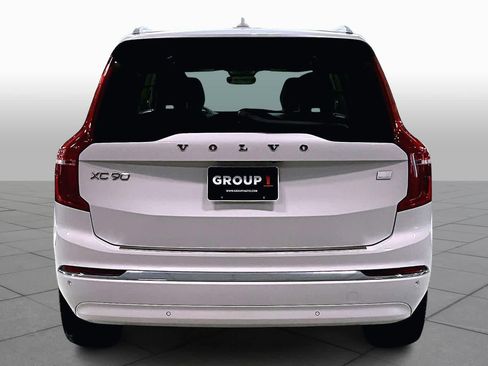 Used 2024 Volvo XC90 T8 Plus w/ Protection Package Premier image 4