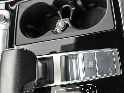 Used 2019 Audi Q8 Prestige image 30