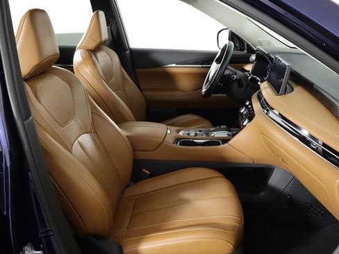 Used 2023 INFINITI QX60 Sensory w/ Cargo Package FWD image 19