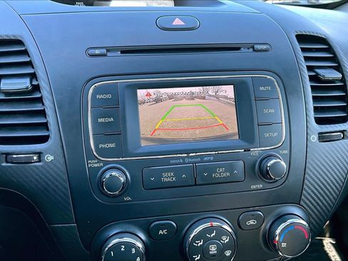 Used 2016 Kia Forte EX image 26