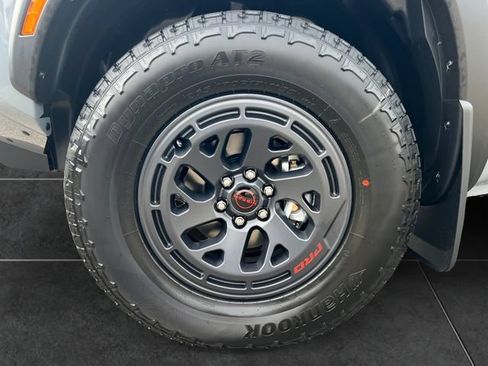 New 2026 Nissan Frontier PRO-4X w/ Pro-4x Convenience Package AWD/4WD image 9