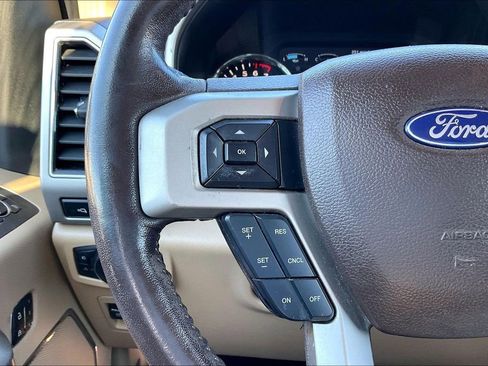 Used 2019 Ford F150 Lariat w/ Equipment Group 502A Luxury image 10