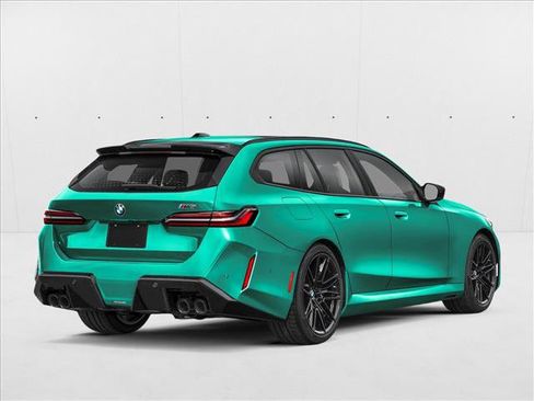 New 2027 BMW M5 Touring AWD/4WD image 2