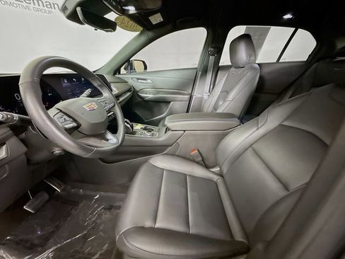 Used 2024 Cadillac XT4 Sport w/ Technology Package image 21