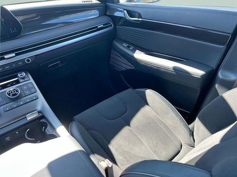 Used 2024 Hyundai Palisade Calligraphy image 15