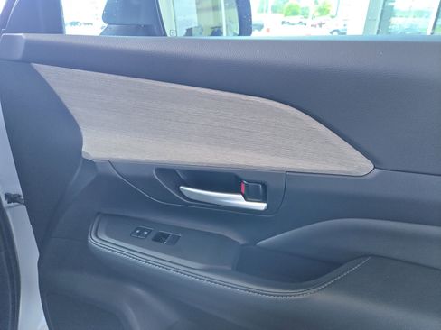 Used 2024 Toyota Grand Highlander Limited image 40