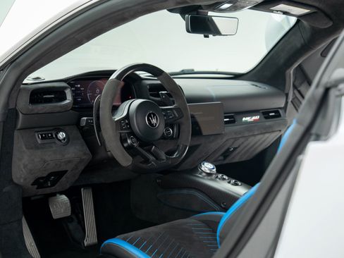 Used 2022 Maserati MC20 Coupe RWD image 13