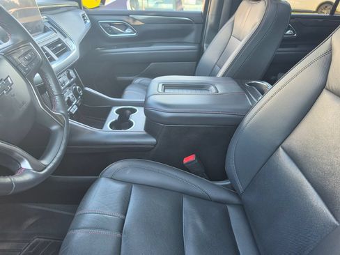 Used 2022 Chevrolet Tahoe RST w/ Luxury Package AWD/4WD image 7