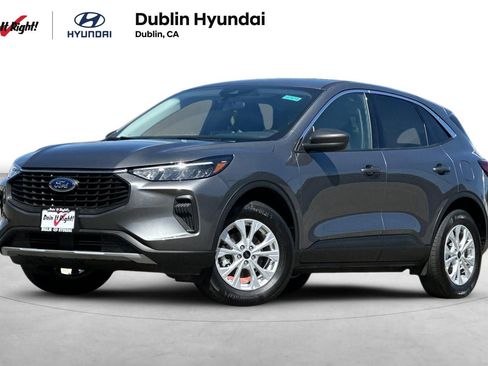 Used 2024 Ford Escape Active image 1