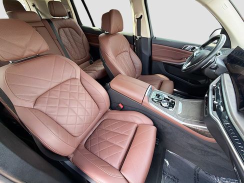 Used 2023 BMW X7 xDrive40i image 15