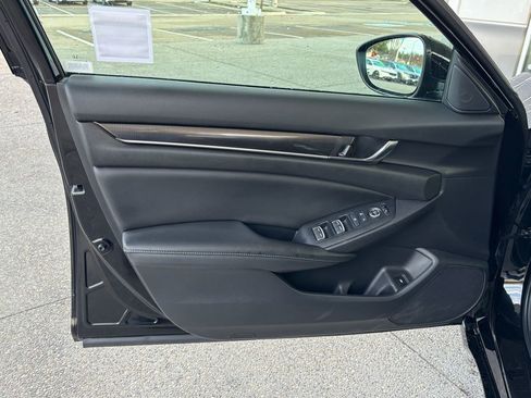 Used 2022 Honda Accord Sport image 24