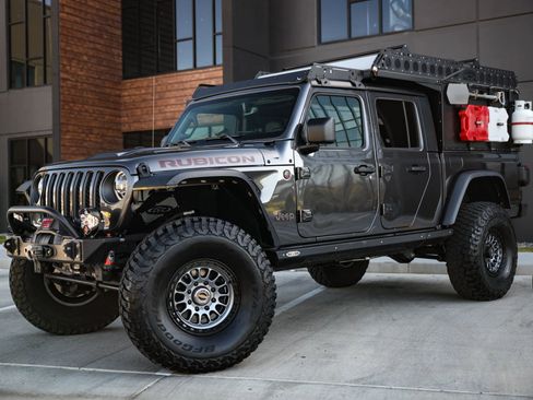 Used 2022 Jeep Gladiator Rubicon w/ LED Lighting Group AWD/4WD image 3