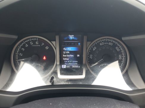 Used 2023 Toyota Tacoma SR5 RWD image 21