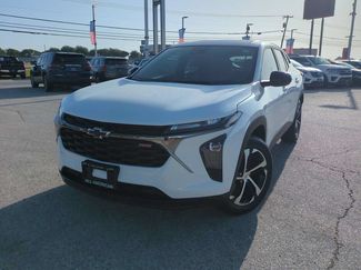 Used 2025 Chevrolet Trax RS w/ Driver Confidence Package FWD video 1