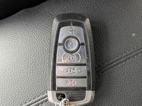 Used 2020 Ford Mustang Premium image 37