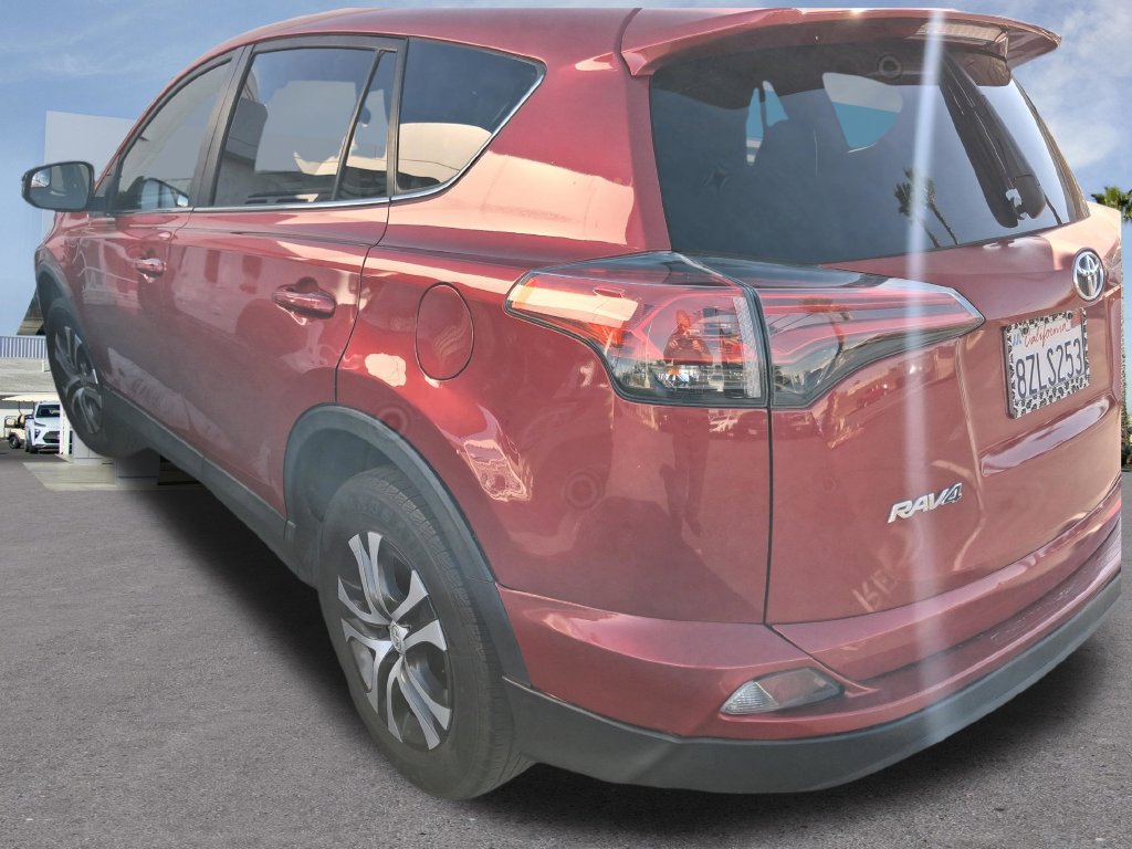 Used 2017 Toyota RAV4 LE w/ Carpet Mat Package FWD image 4