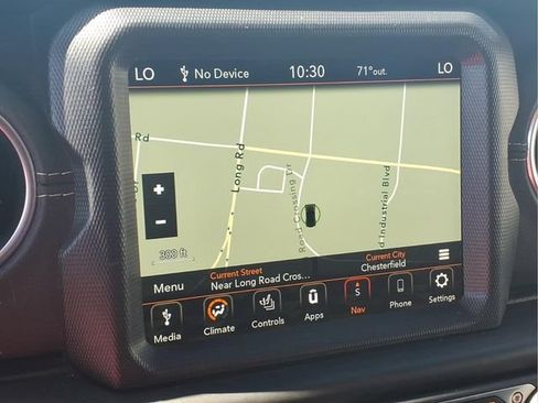 Used 2020 Jeep Wrangler Unlimited Sahara AWD/4WD image 8